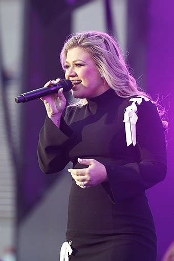 kelly clarkson wikipedia|how was kelly clarkson discovered.